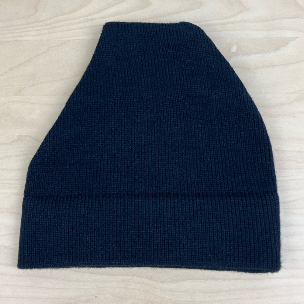 Vintage The Mews Winter Ski Beanie Hat Triple Black Made In USA New Hampshire